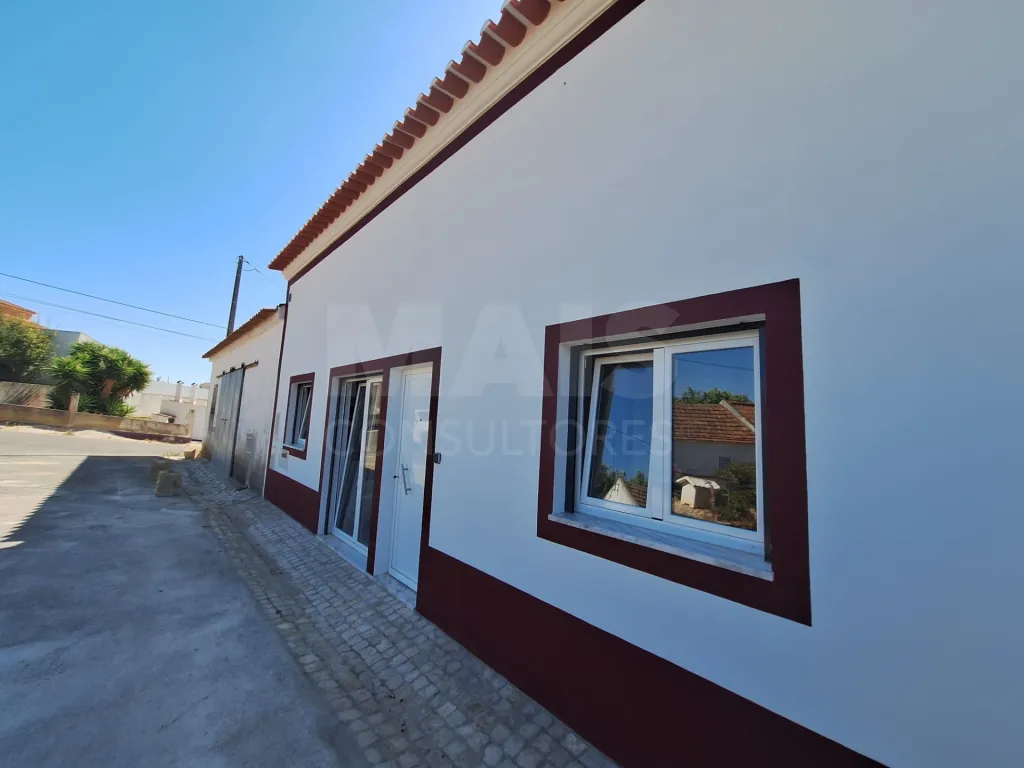 Moradia T2 em Catem
