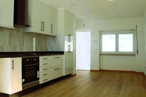 Apartamento T1 - Remodelado