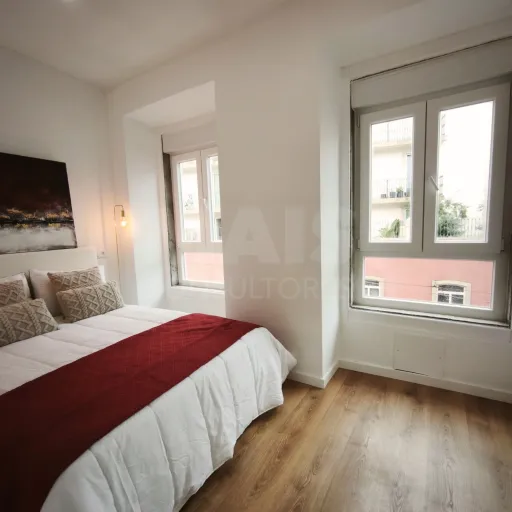 Apartamento Lisboa Benfica Com Arrecadação