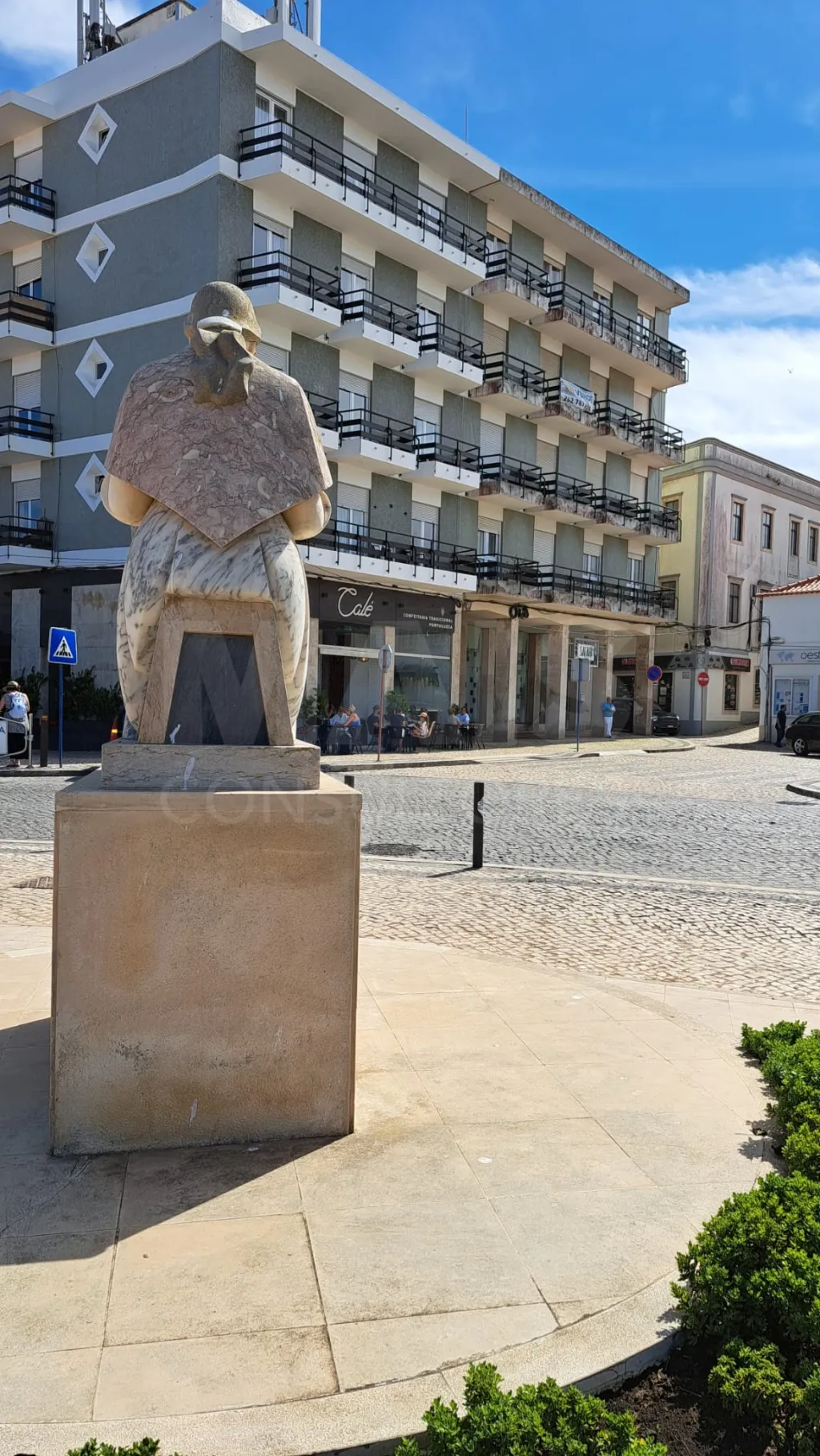 Prédio em Peniche | Investimento com rendimento e potencial de valorização