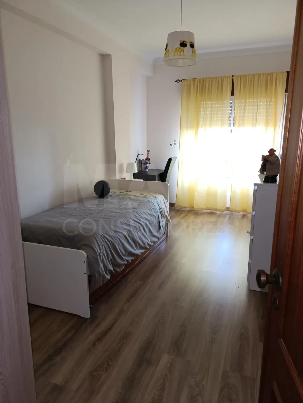 Apartamento T2 remodelado na Póvoa de Santa Iria