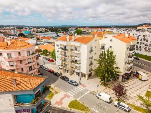 2 bedroom apartment, with elevator and parking - Caldas da Rainha