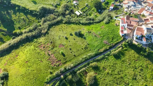 Terreno para Construção com Projeto aprovado - 10 minutos de Torres Vedras