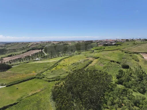 Terreno Rústico com 26.760m²