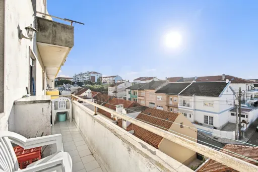 Apartamento T2+1 em Peniche