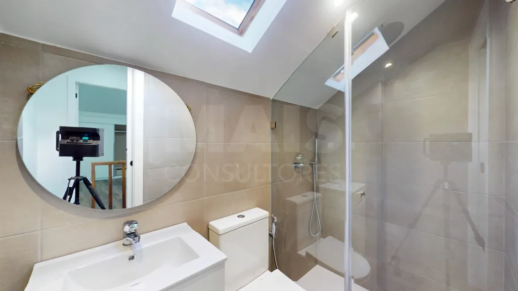 Apartamento T2 transformado em T4 duplex Santa iria de Azoia