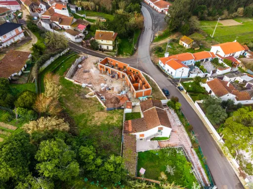 Moradia Térrea em construção na Torre, Caldas da Rainha