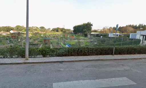 Garage in Monte da Caparica with 12.50 m²