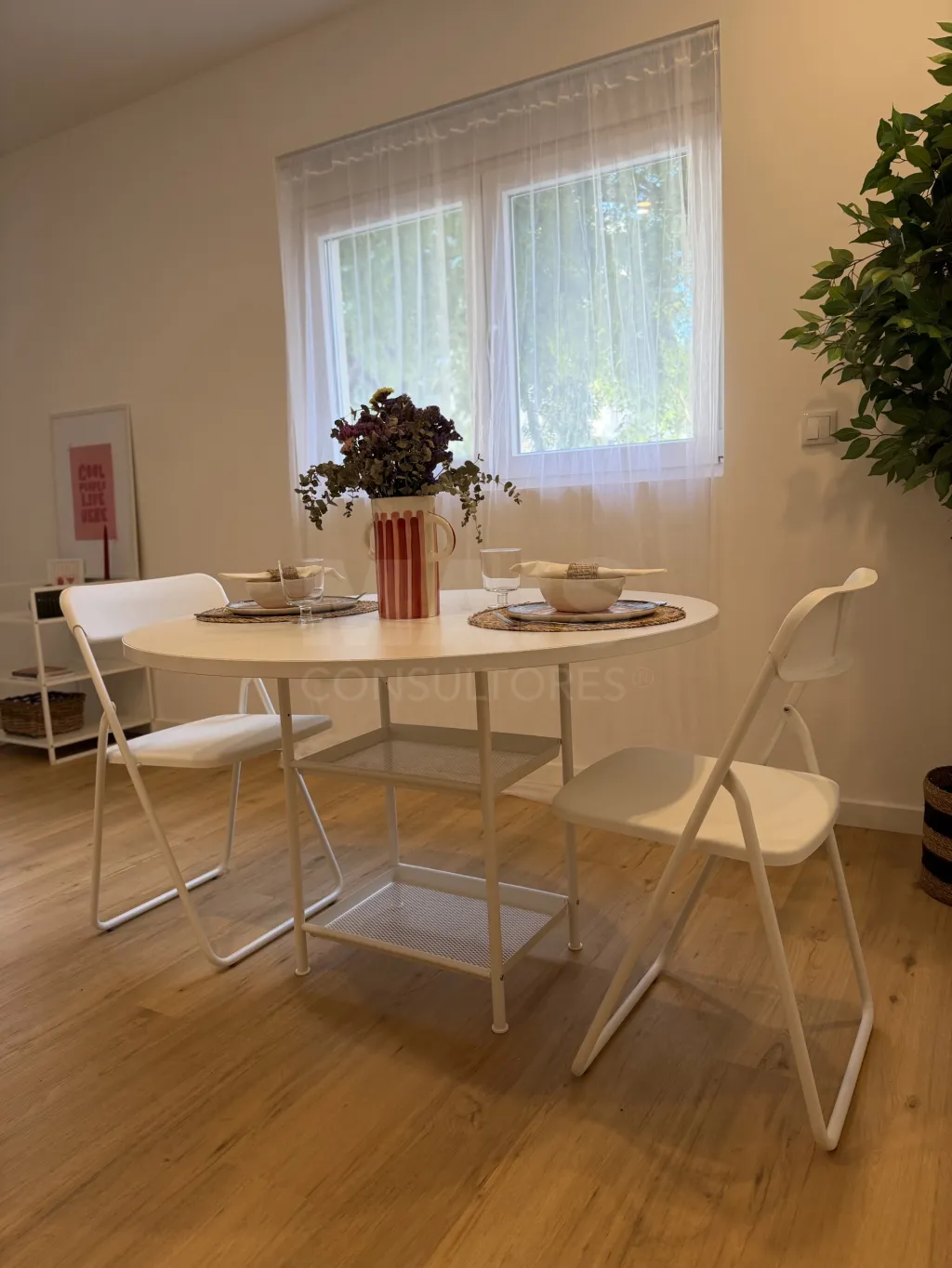 Oportunidade Única — T2 Renovado na Praça São João Batista