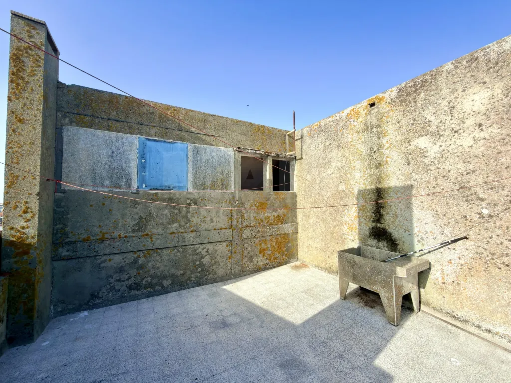 Apartamento T2 localizado em Peniche