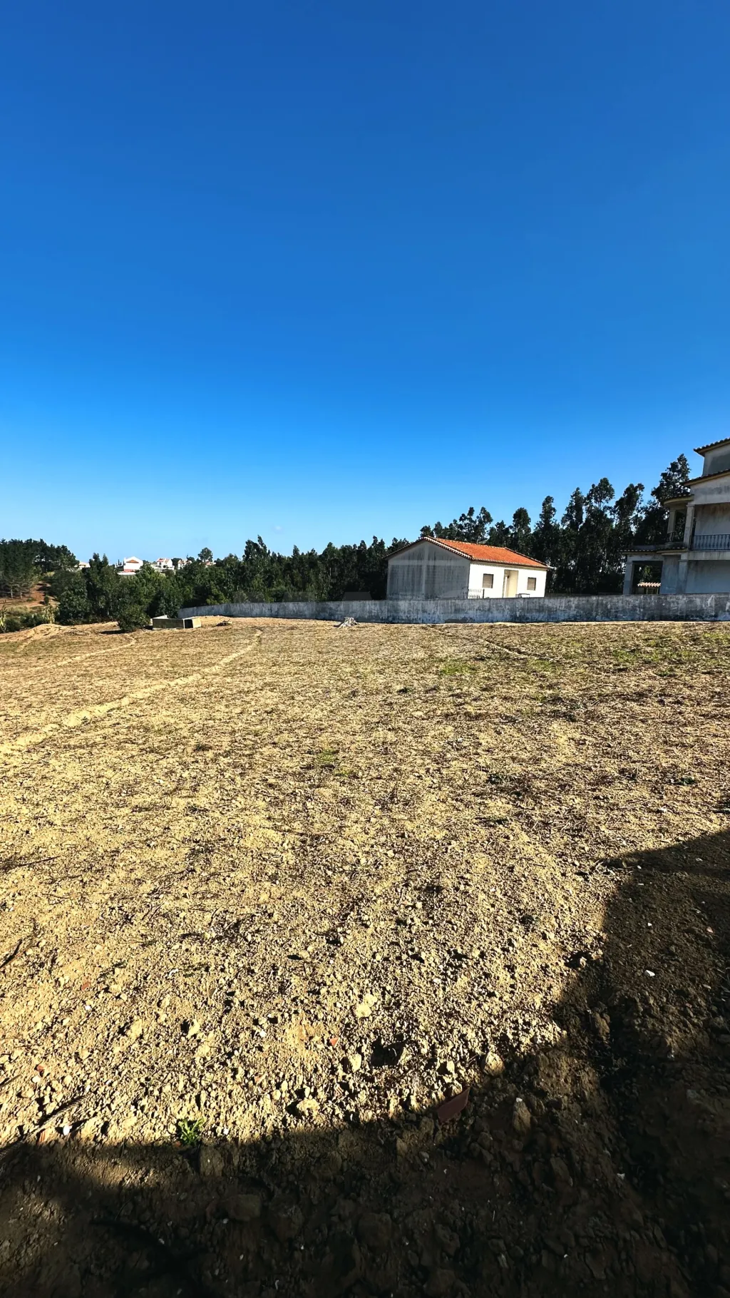 Terreno com 6.042 m² | Potencial de Construção | Santa Bárbara, Lourinhã