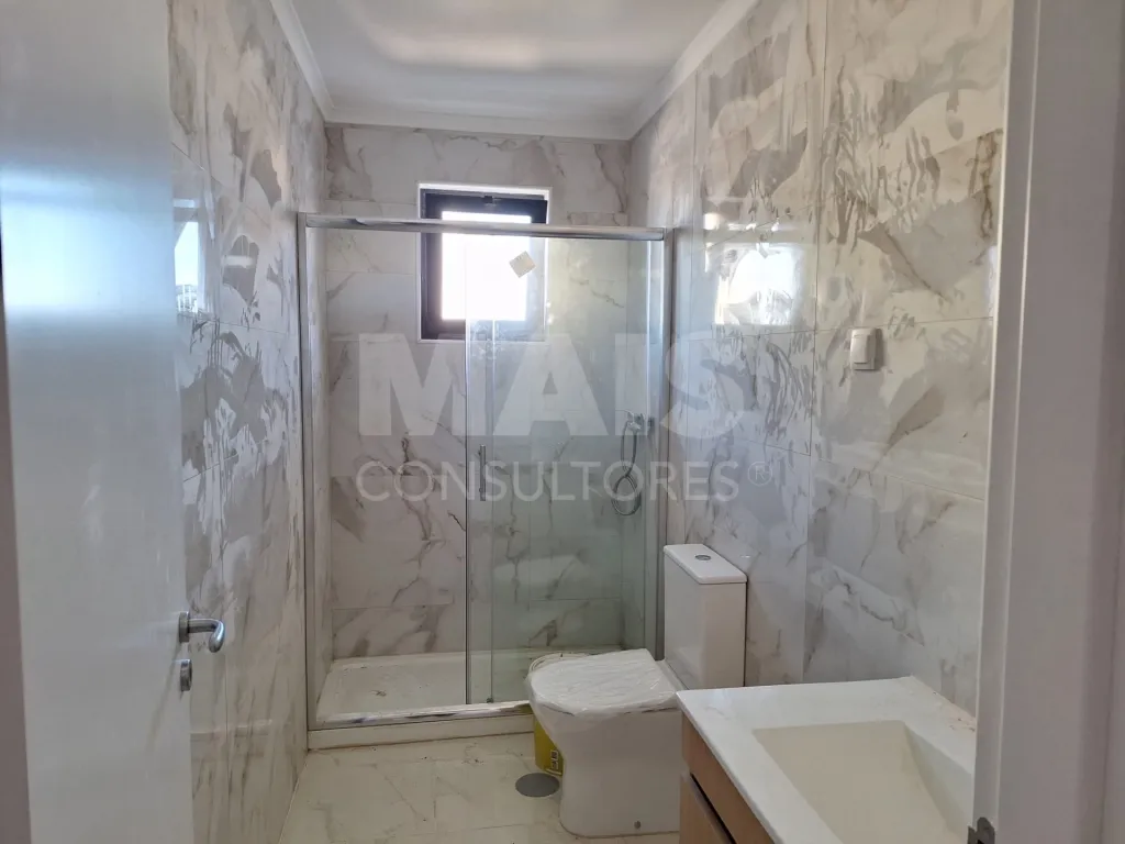 Fully refurbished one-bedroom 2nd floor apartment in Benavente.