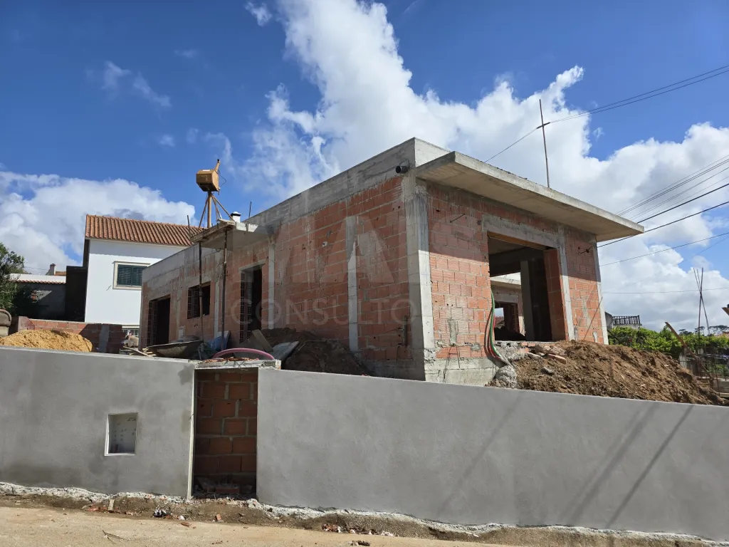 Moradia T3 com Piscina e Vista Mar e Lagoa de Óbidos