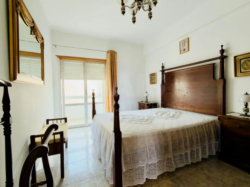 Apartamento T2 no Forte da Casa Mobilado