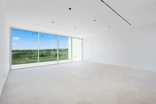 Moradia térrea T4 em terreno de 2 hectares no Carvalhal