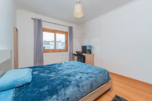 Apartamento T3 com 4 Varandas, Excelentes Áreas e Conforto Total – Praceta Tranquila, no Porto Alto em Samora Correia