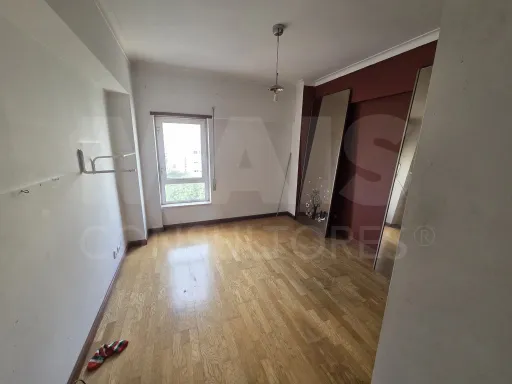 🏠 Apartamento T3 Estratégico no Carregado – Conectividade e Comodidade