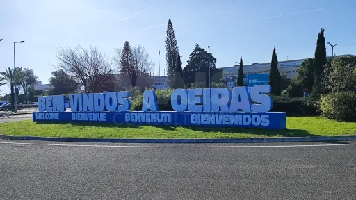 T3 Remodelado Algés na Calçada do Rio