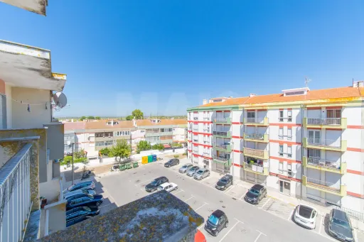 3-bedroom apartment in downtown Samora Correia