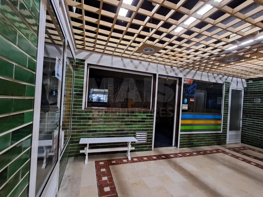 Loja R/Chão no centro da cidade