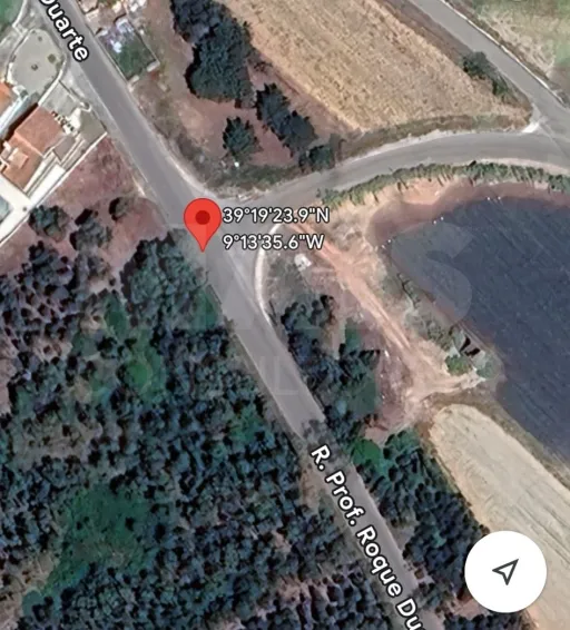 Terreno de 1380m2 em Olho Marinho