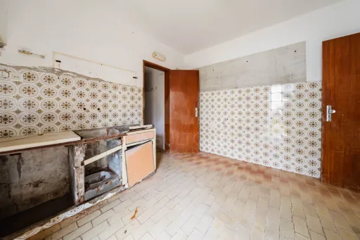 Moradia com 1.040 m² de Terreno no Seixal, Lourinhã