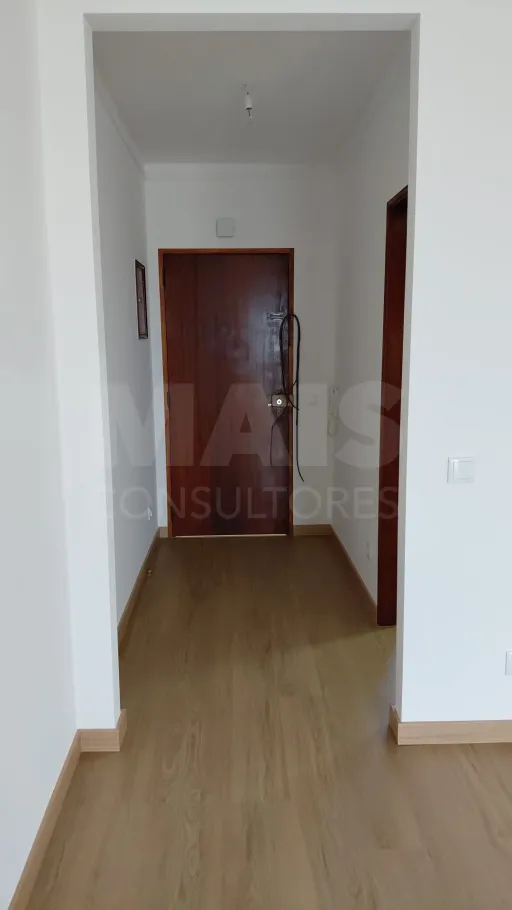 Apartamento T2 Renovado em Peniche – Oportunidade de Investimento!
