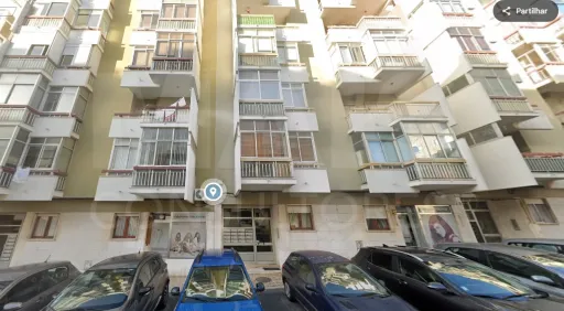🏡 2-Bedroom Apartment with Storage in Oeiras - Comfort, Natural Light and Privileged Location!