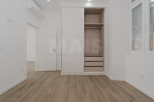 Moradia T3 Totalmente Remodelada com Logradouro em Coruche
