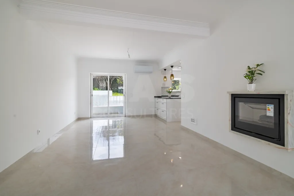 Moradia Isolada T4 Renovada — Abuxarda / Alvide, Cascais