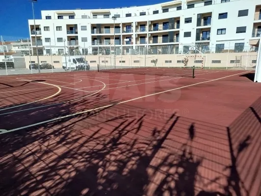 3-Bedroom Top-Floor Apartment with Panoramic Balcony, Garage, and Storage Room | Downtown Lourinhã, 10 Minutes from the Beach
