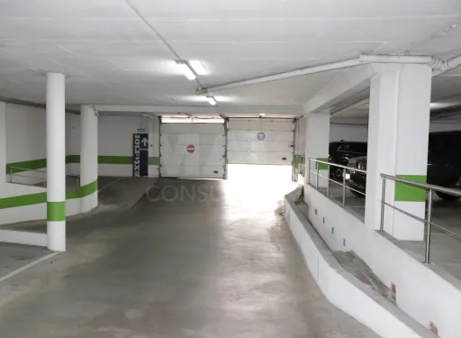 T3 150m2 na Quinta das Oliveiras com varanda de 60m2
