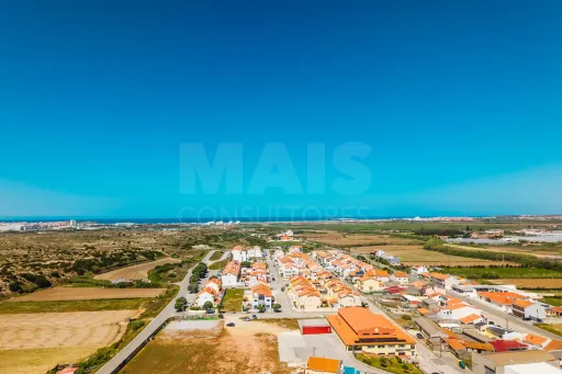Moradia na Praia dos Super Tubos