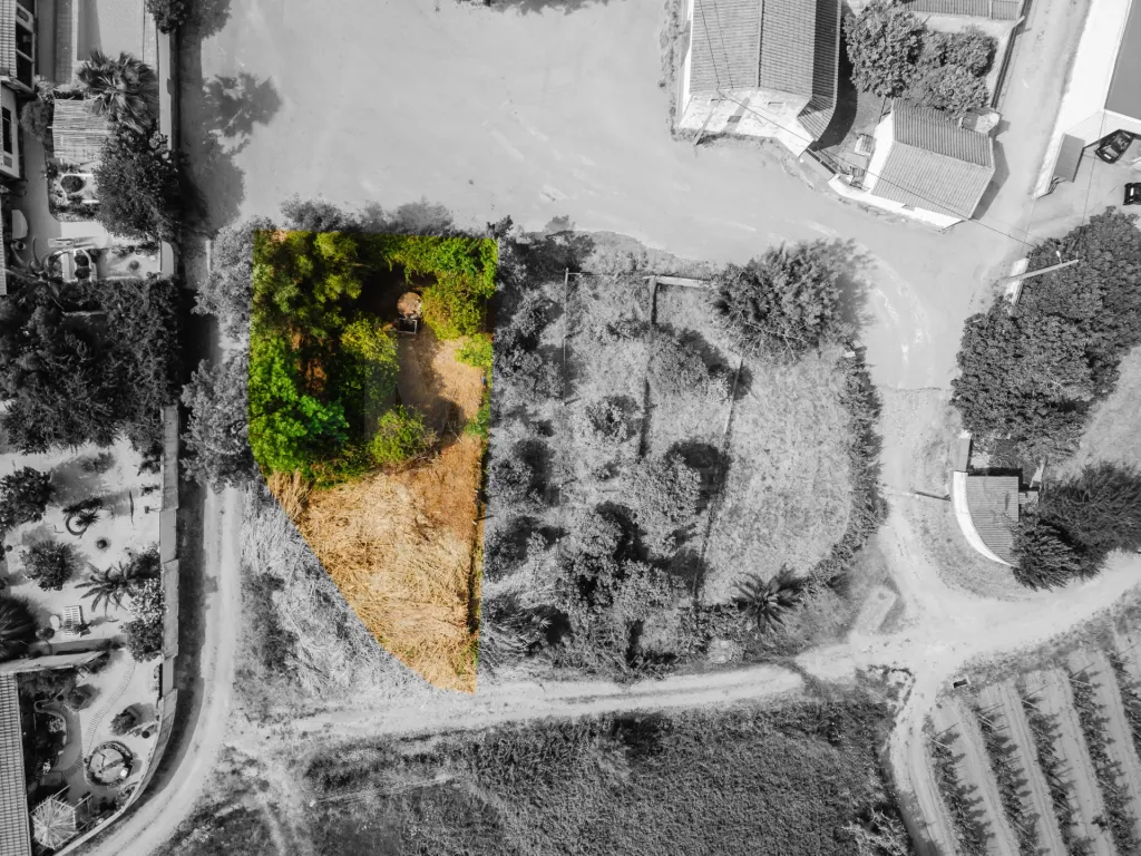Terreno Urbanizável com Vista Serra | Brejo, Estorninho - Bombarral