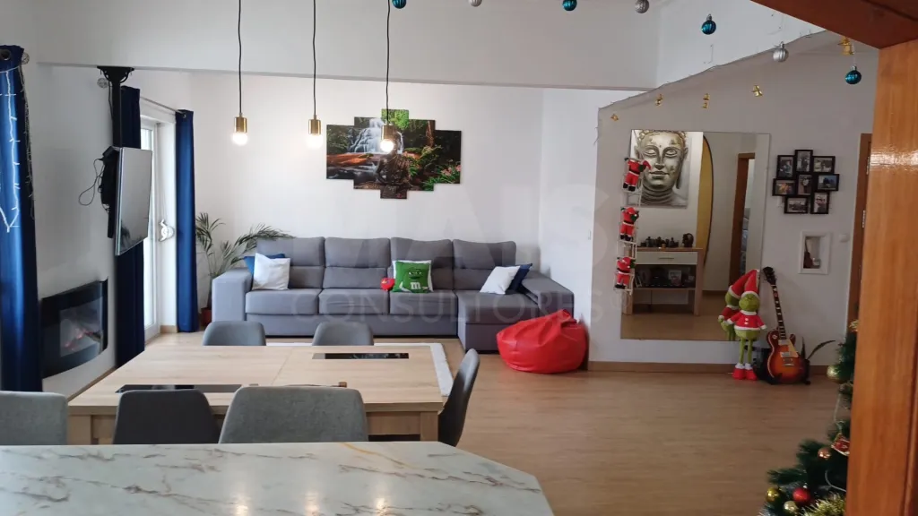 Apartamento Remodelado no Coração do Feijó – Pronto a Entrar!