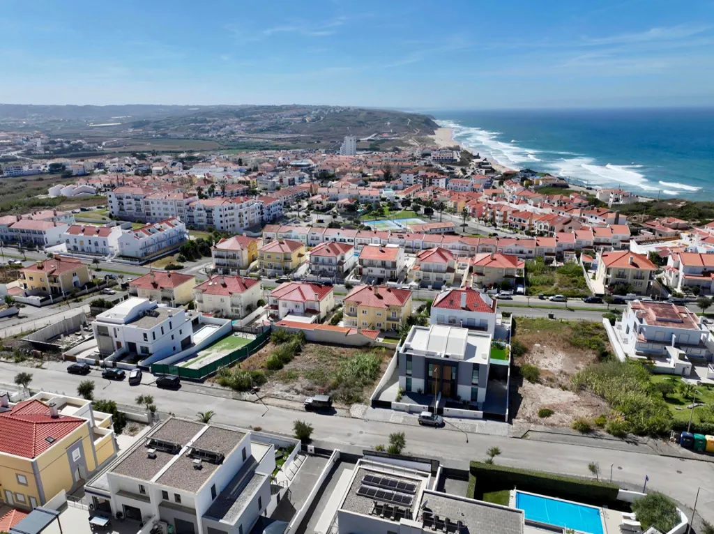 Lote Urbano | Praia da Areia Branca | 294 m²