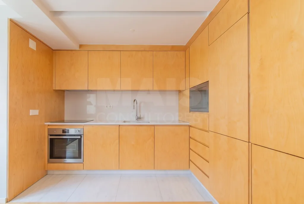 One-Bedroom Architectural Duplex with Terrace