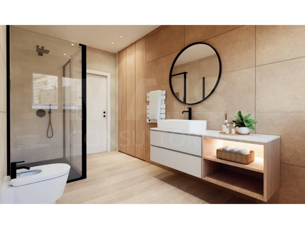 Moradia Contemporânea T4 com Suite Master, Piscina de Água Salgada, Garagem e Acabamentos Premium !