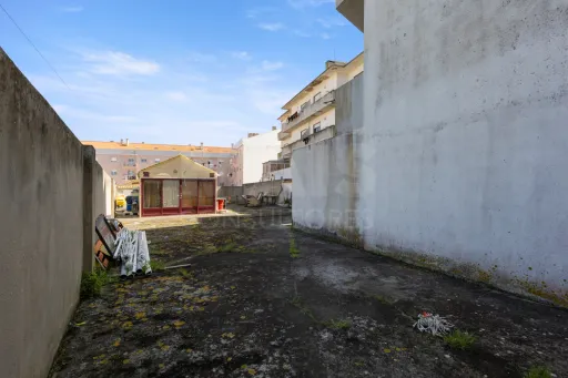 Trespasse de Espaço Comercial/ Pastelaria em Peniche