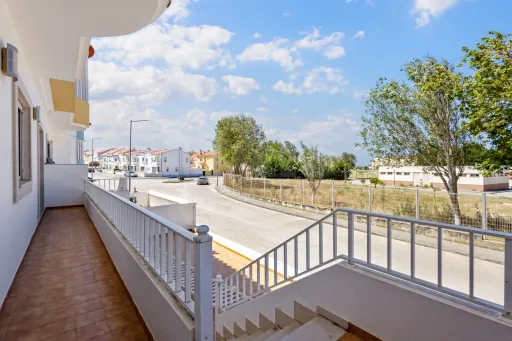 Luxury 3-bedroom apartment with garage and private terrace