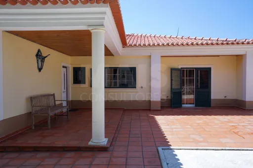 Quinta com moradia térrea em Torres Vedras