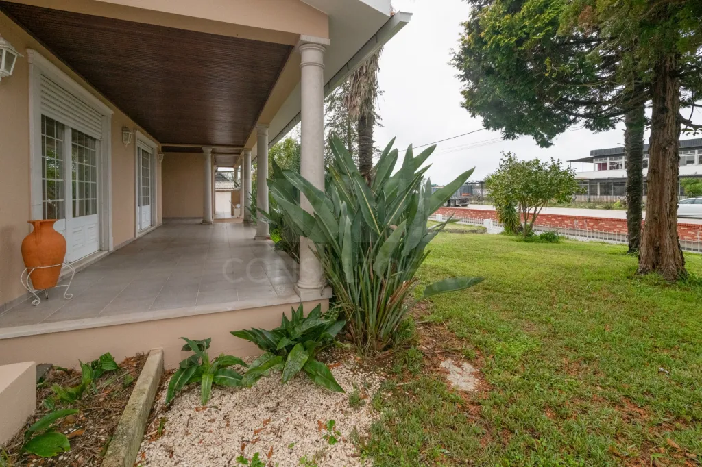 Moradia T5 Pombal Meirinhas Leiria