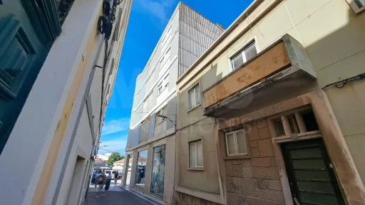 Prédio em Peniche | Investimento com rendimento e potencial de valorização