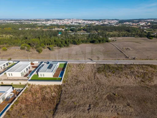 Lote para construção com projeto aprovado | Quinta do Negrelho