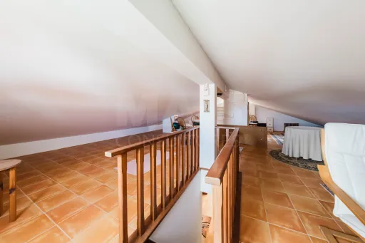 Moradia T3 Térrea com Garagem e Pátio no Nadadouro