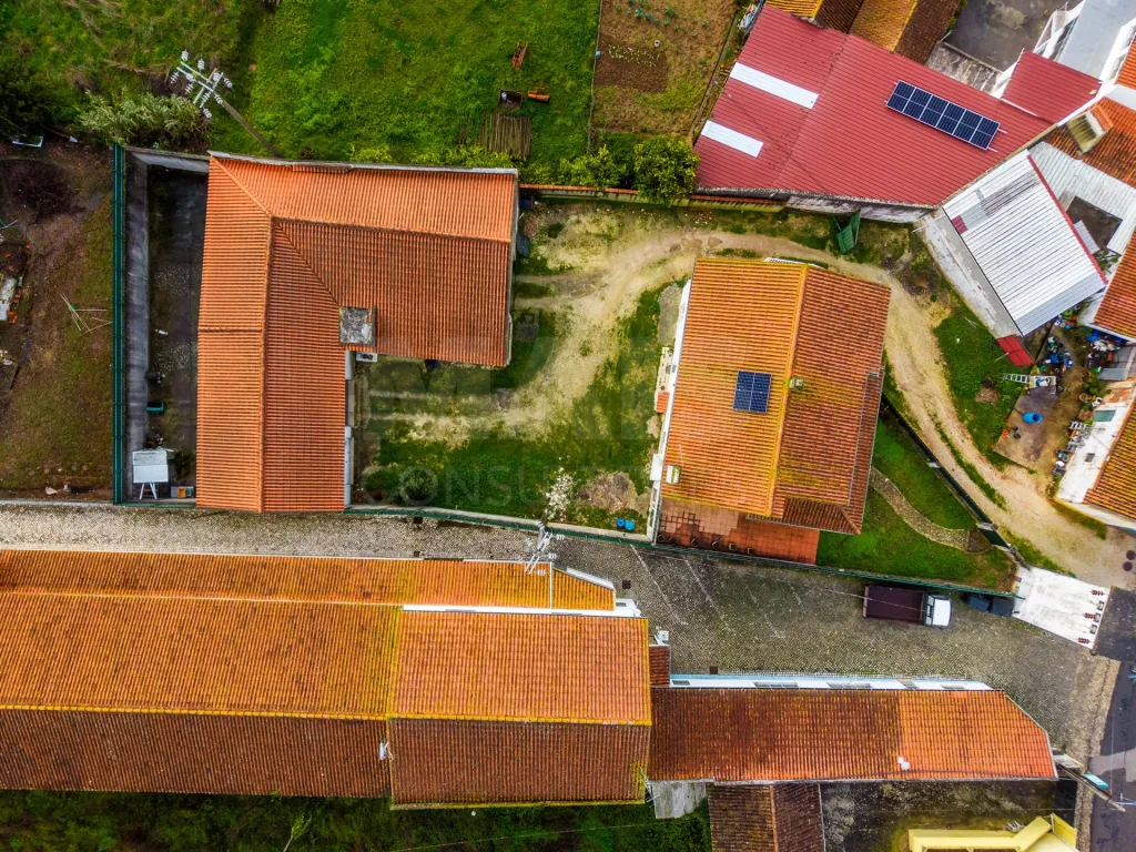 Moradia T3 com sótão e garagem