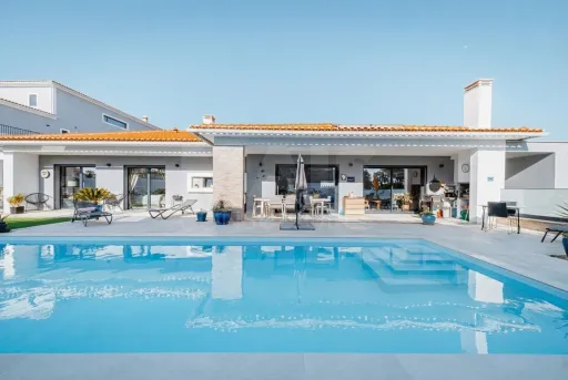 Moradia T3 (Térrea) com Piscina - Nadadouro