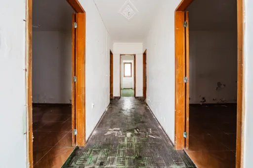Moradia com 1.040 m² de Terreno no Seixal, Lourinhã