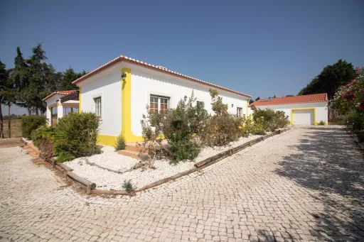 🏡 Quinta com Moradia T3 +1 em Aldeia Gavinha com Piscina