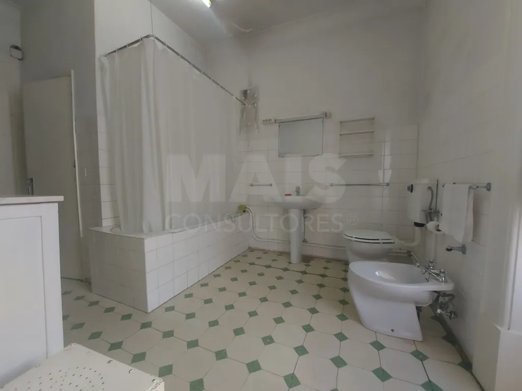 Casa Senhorial com Brazão em Coja- Arganil.